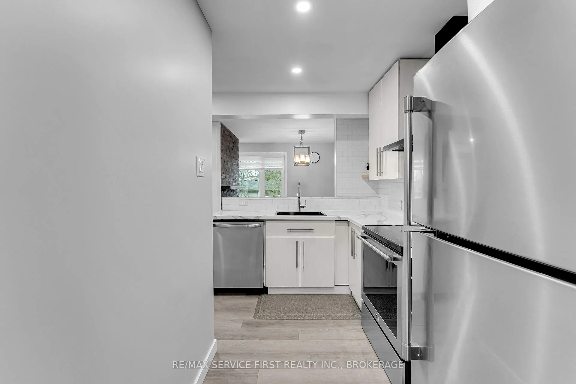 Photo 9 of Unit 46, 31 Coventry Crescent, Kingston, West of Sir John A. Blvd — HOMEH