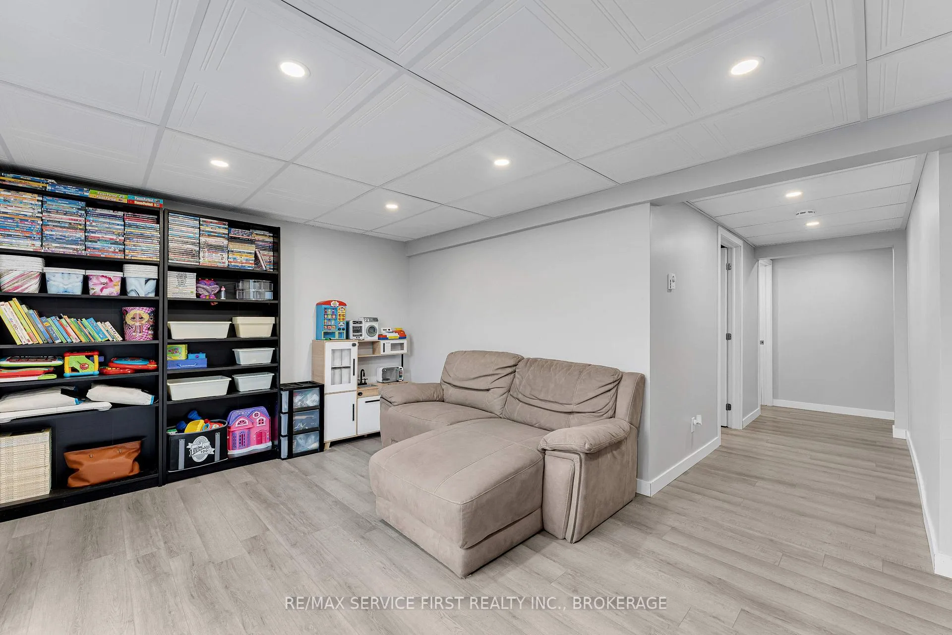 Photo 31 of Unit 46, 31 Coventry Crescent, Kingston, West of Sir John A. Blvd — HOMEH