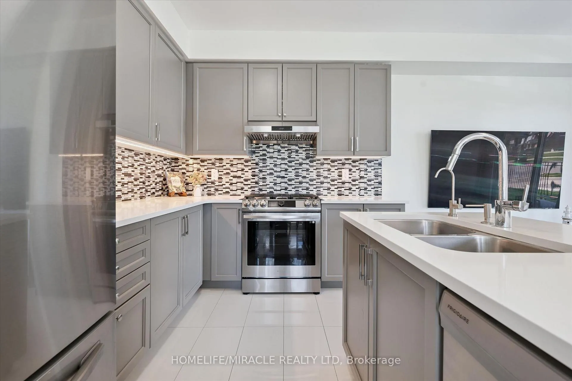 Photo 18 of 100 Tilbury Street, Woolwich, Breslau — HOMEH
