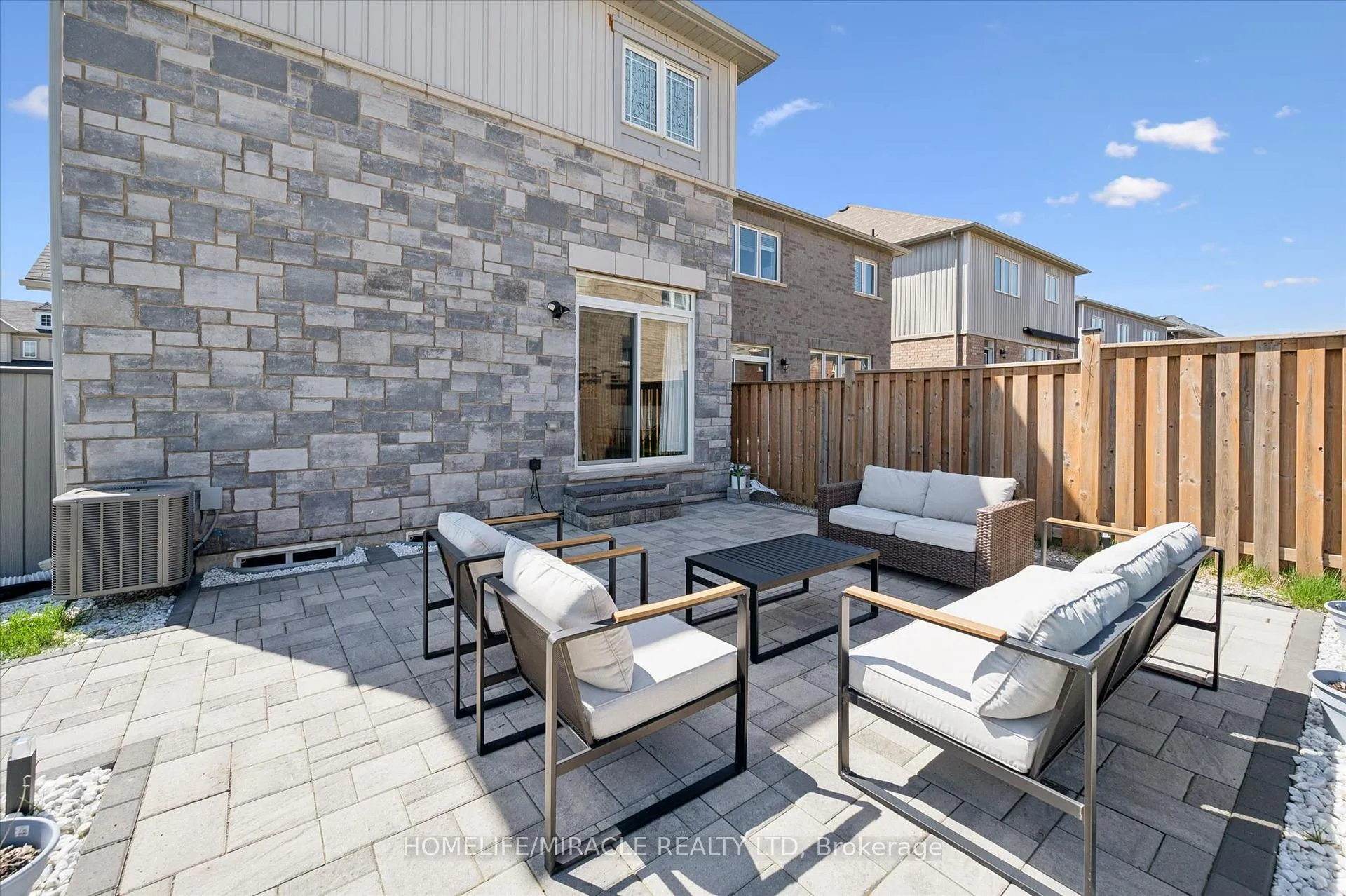 Photo 35 of 100 Tilbury Street, Woolwich, Breslau — HOMEH