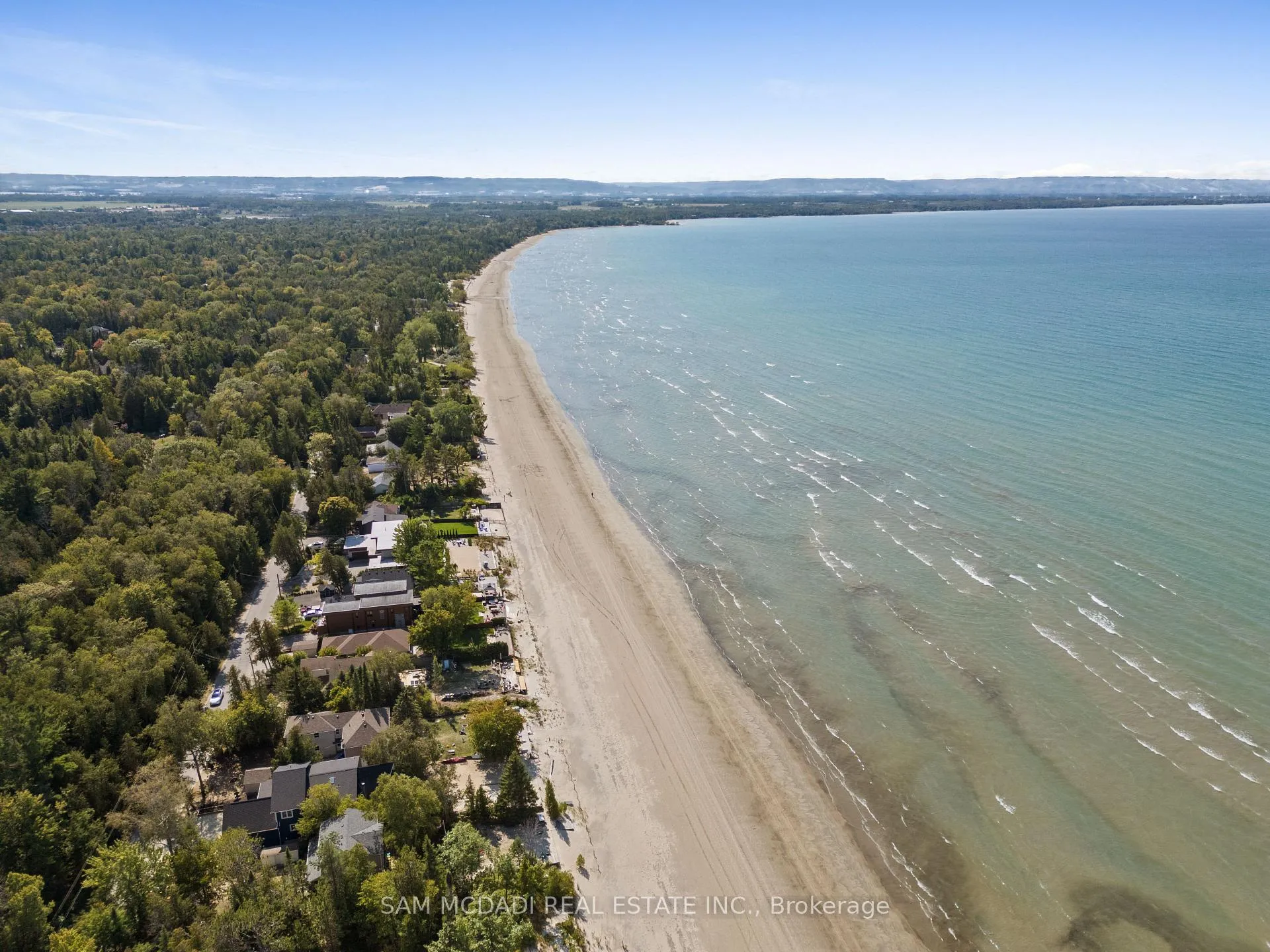 Photo 2 of 68 41st Street S, Wasaga Beach — HOMEH