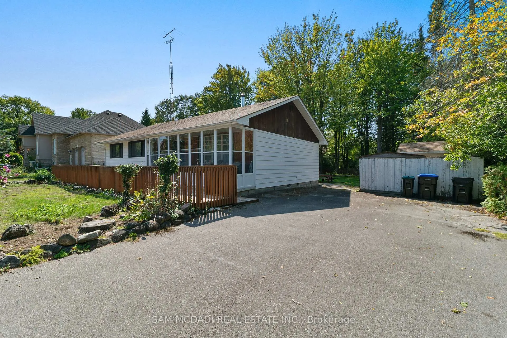 Photo 7 of 68 41st Street S, Wasaga Beach — HOMEH
