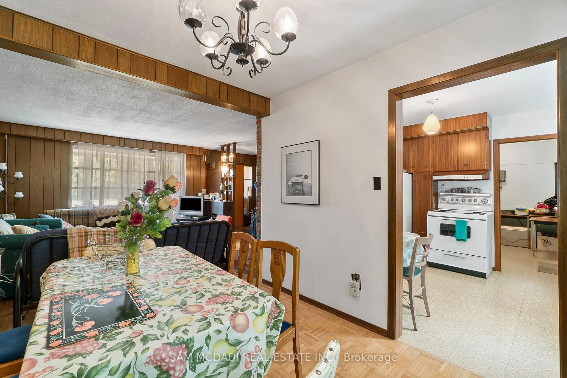 Photo 17 of 68 41st Street S, Wasaga Beach — HOMEH