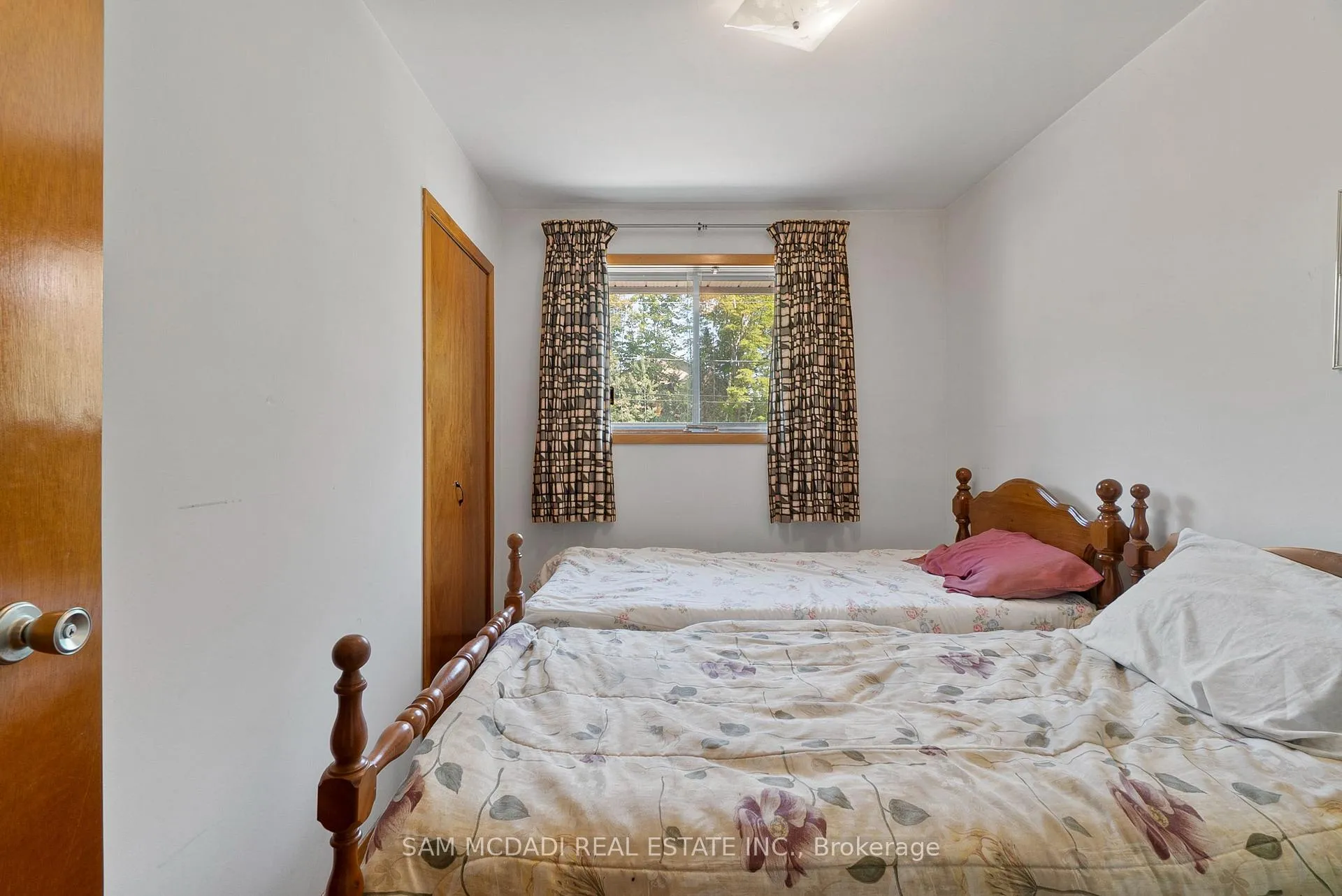Photo 23 of 68 41st Street S, Wasaga Beach — HOMEH