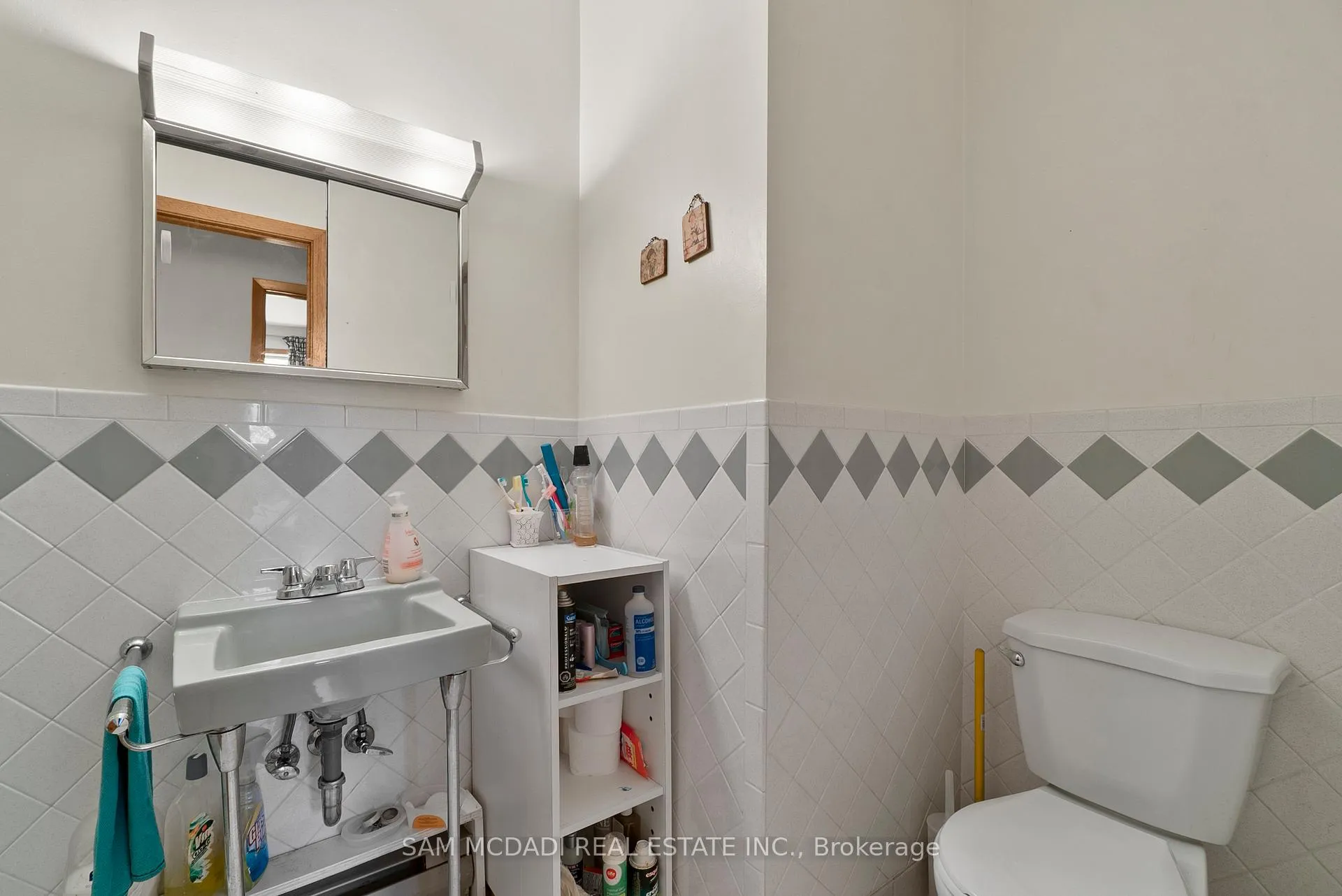 Photo 25 of 68 41st Street S, Wasaga Beach — HOMEH