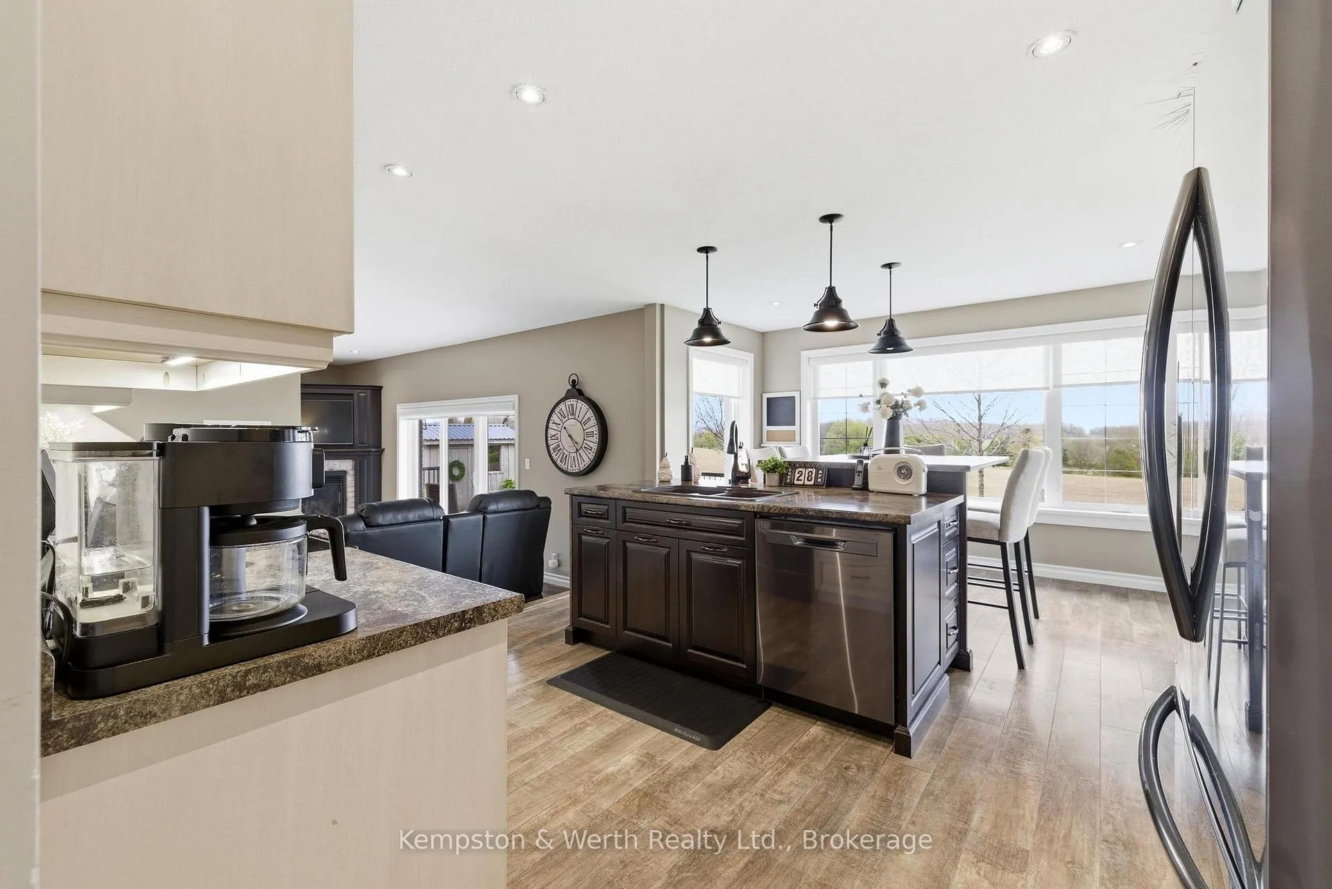 Photo 5 of 890 Perkin Crescent, North Perth, Listowel — HOMEH