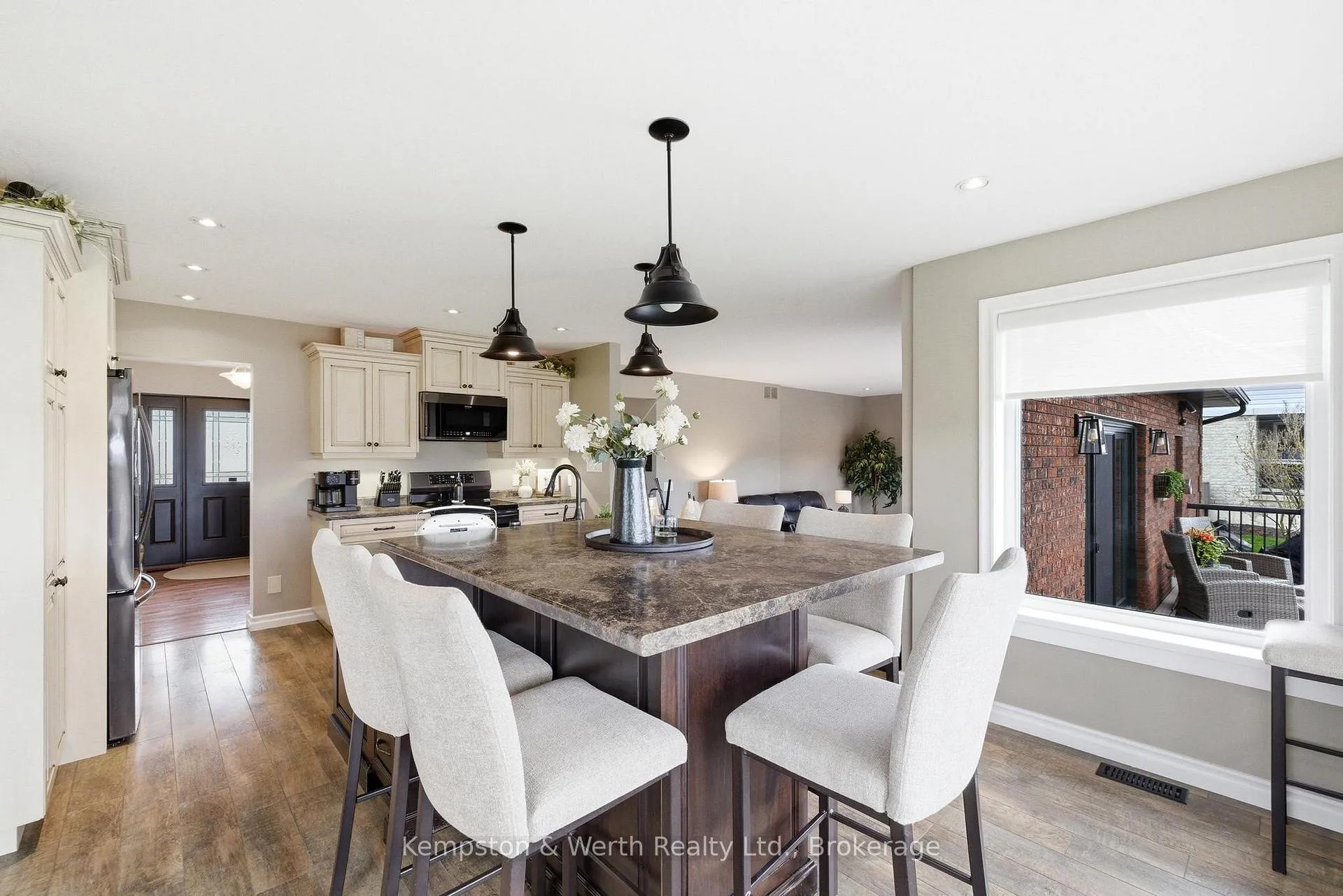 Photo 12 of 890 Perkin Crescent, North Perth, Listowel — HOMEH