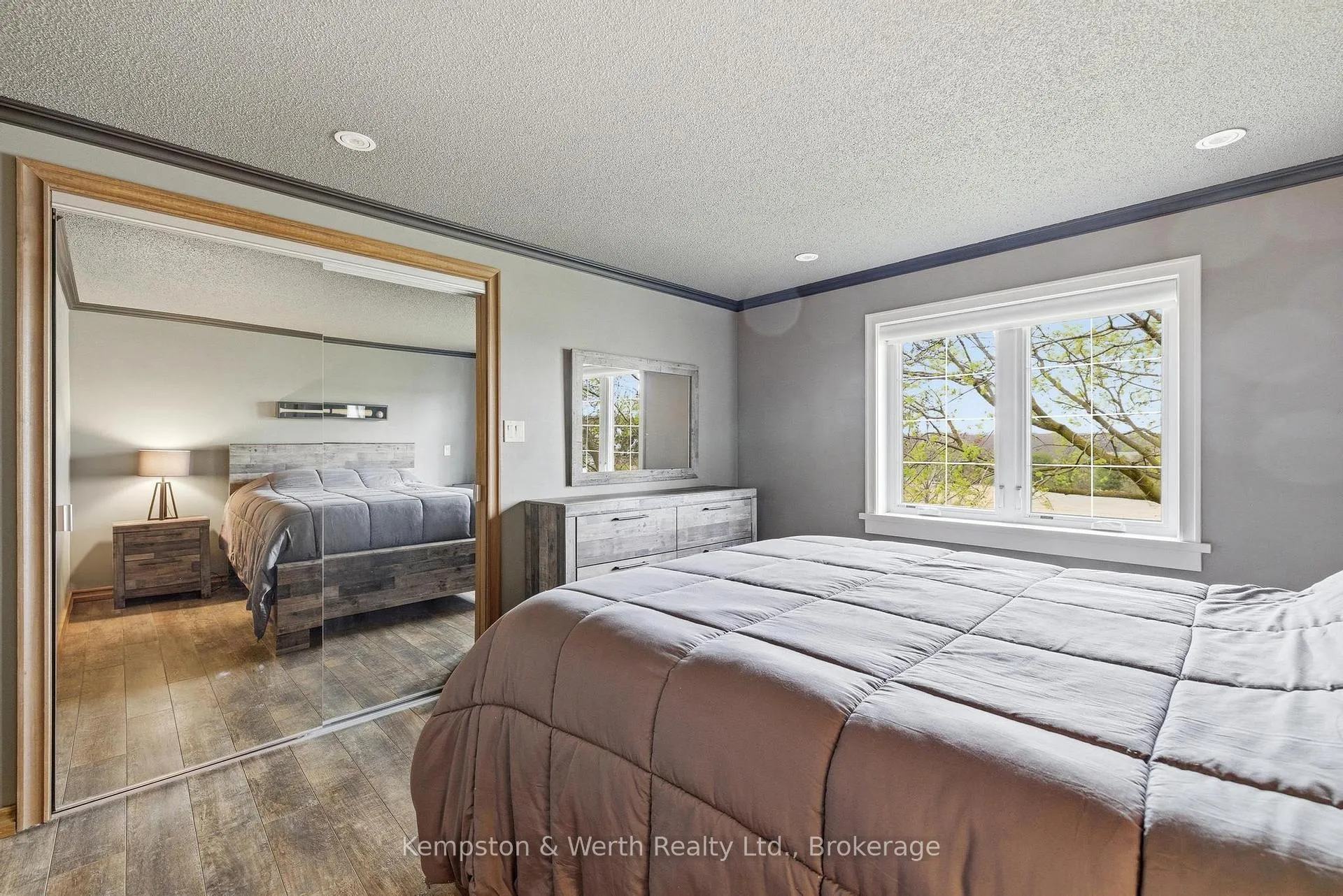 Photo 34 of 890 Perkin Crescent, North Perth, Listowel — HOMEH