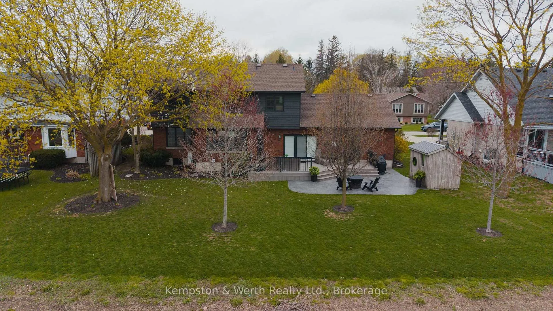 Photo 45 of 890 Perkin Crescent, North Perth, Listowel — HOMEH