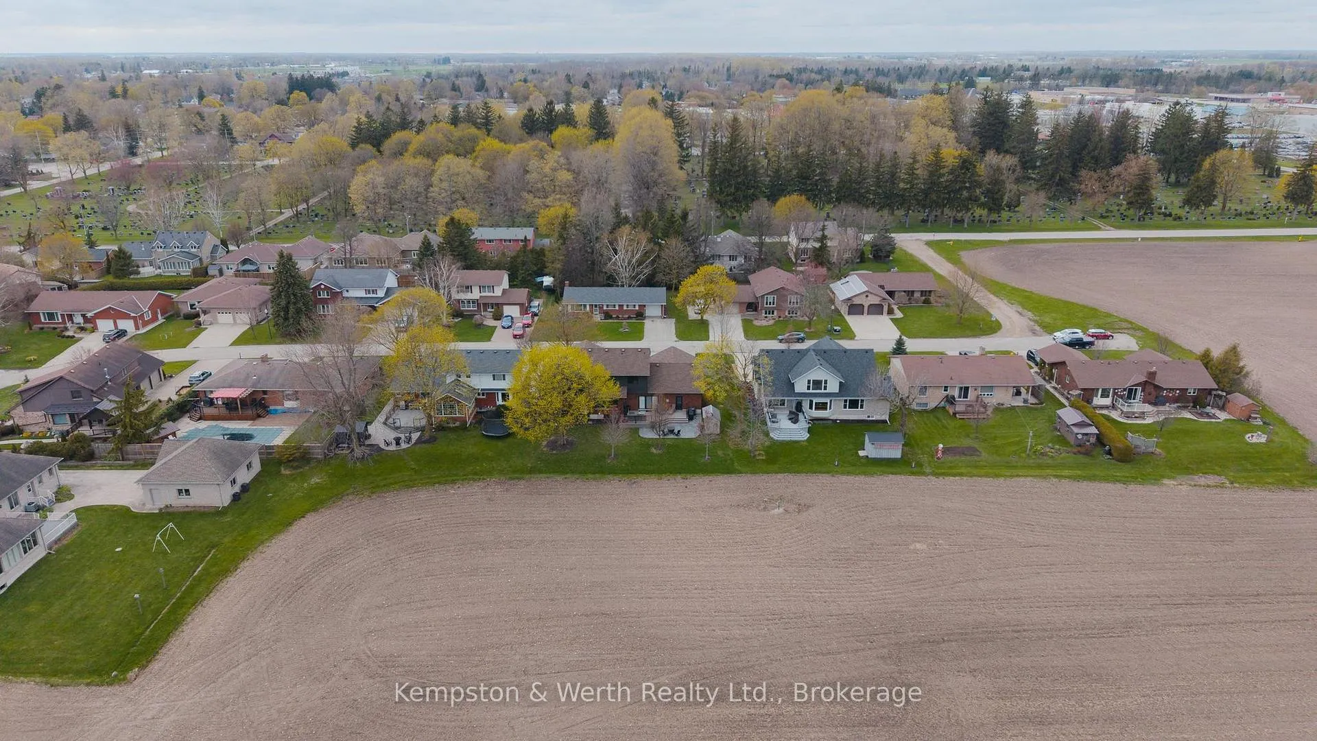 Photo 46 of 890 Perkin Crescent, North Perth, Listowel — HOMEH