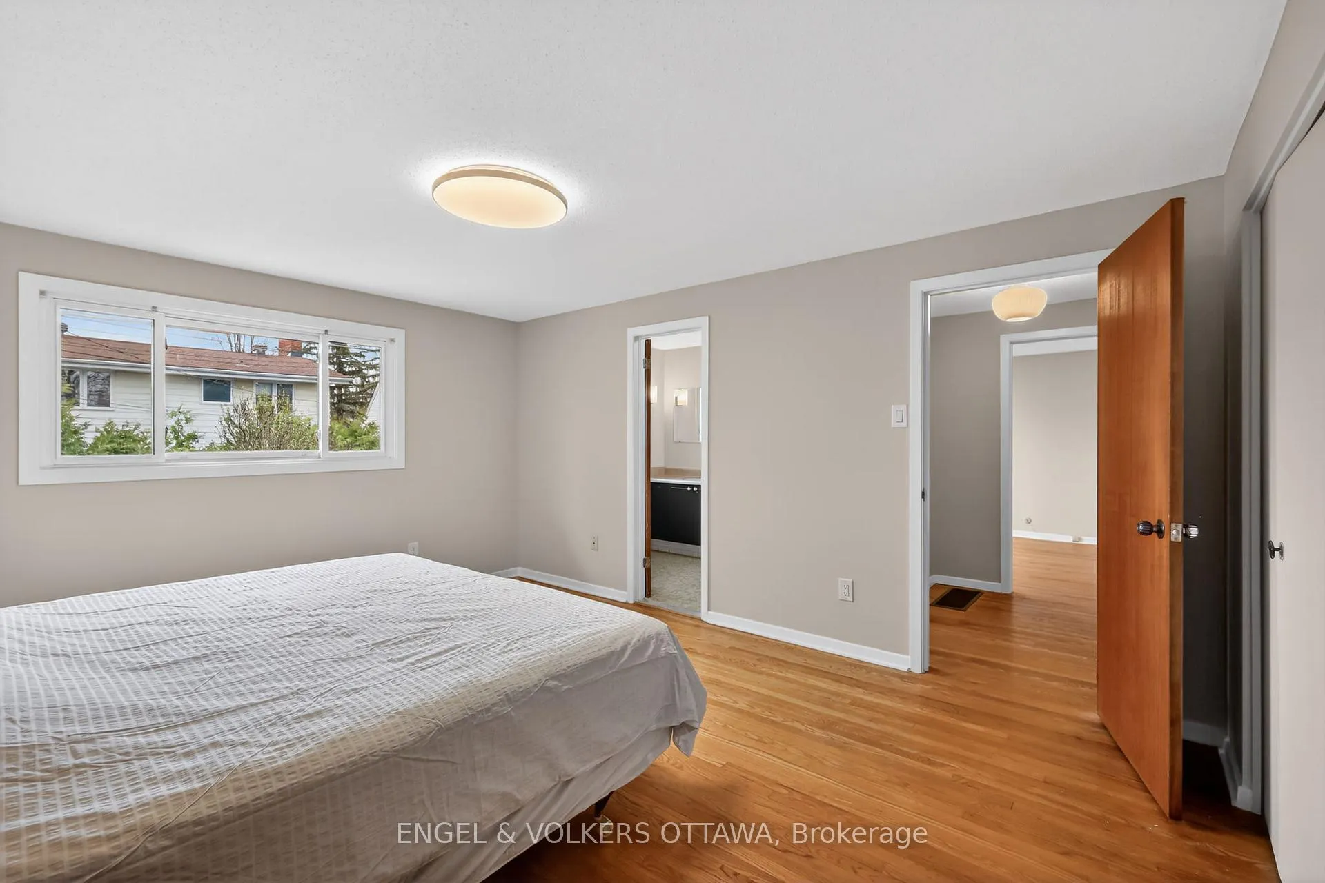 Photo 19 of 1795 Devlin Crescent, Ottawa, Playfair Park — HOMEH