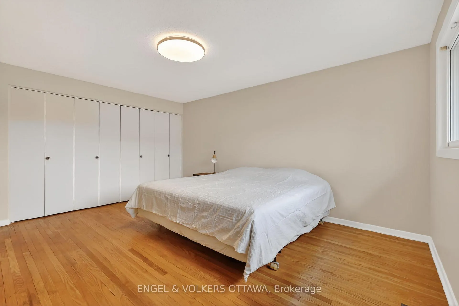 Photo 20 of 1795 Devlin Crescent, Ottawa, Playfair Park — HOMEH