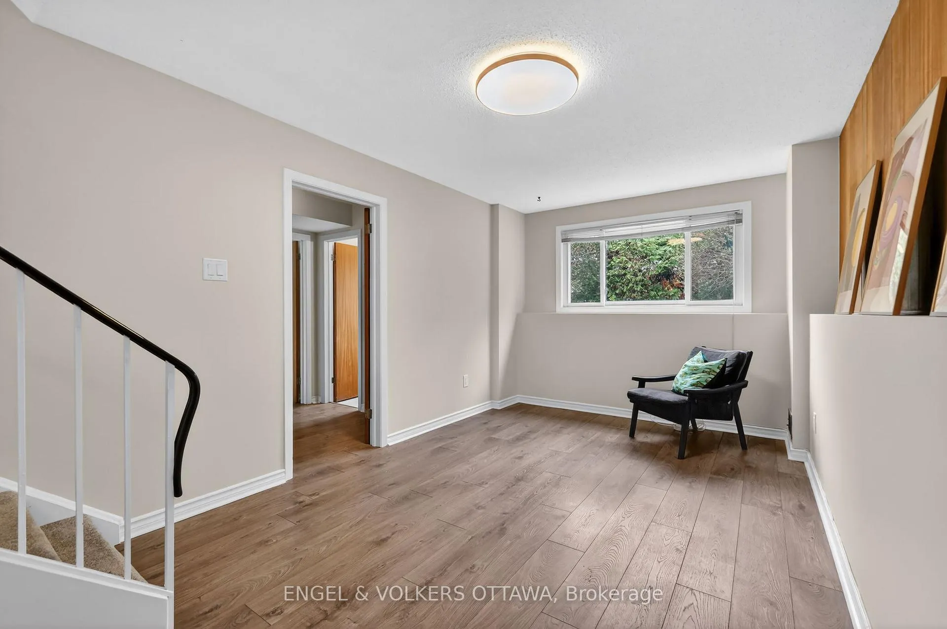 Photo 27 of 1795 Devlin Crescent, Ottawa, Playfair Park — HOMEH