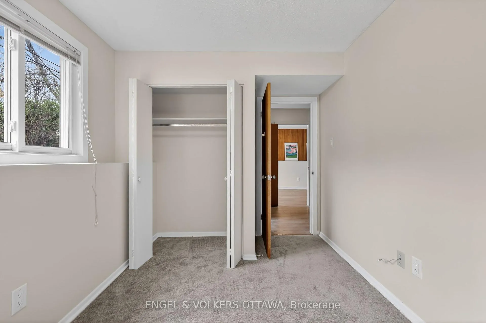 Photo 29 of 1795 Devlin Crescent, Ottawa, Playfair Park — HOMEH