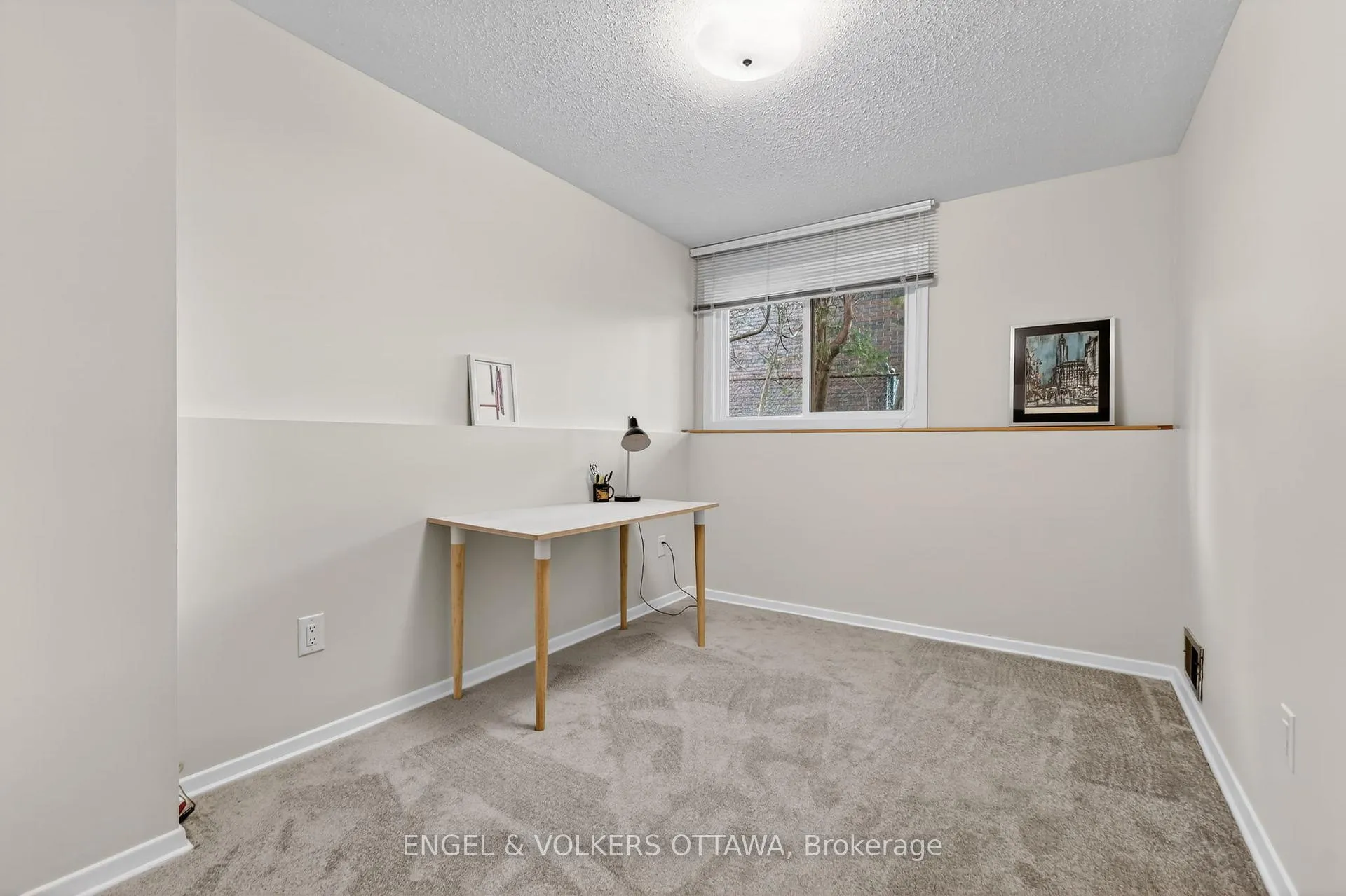 Photo 31 of 1795 Devlin Crescent, Ottawa, Playfair Park — HOMEH