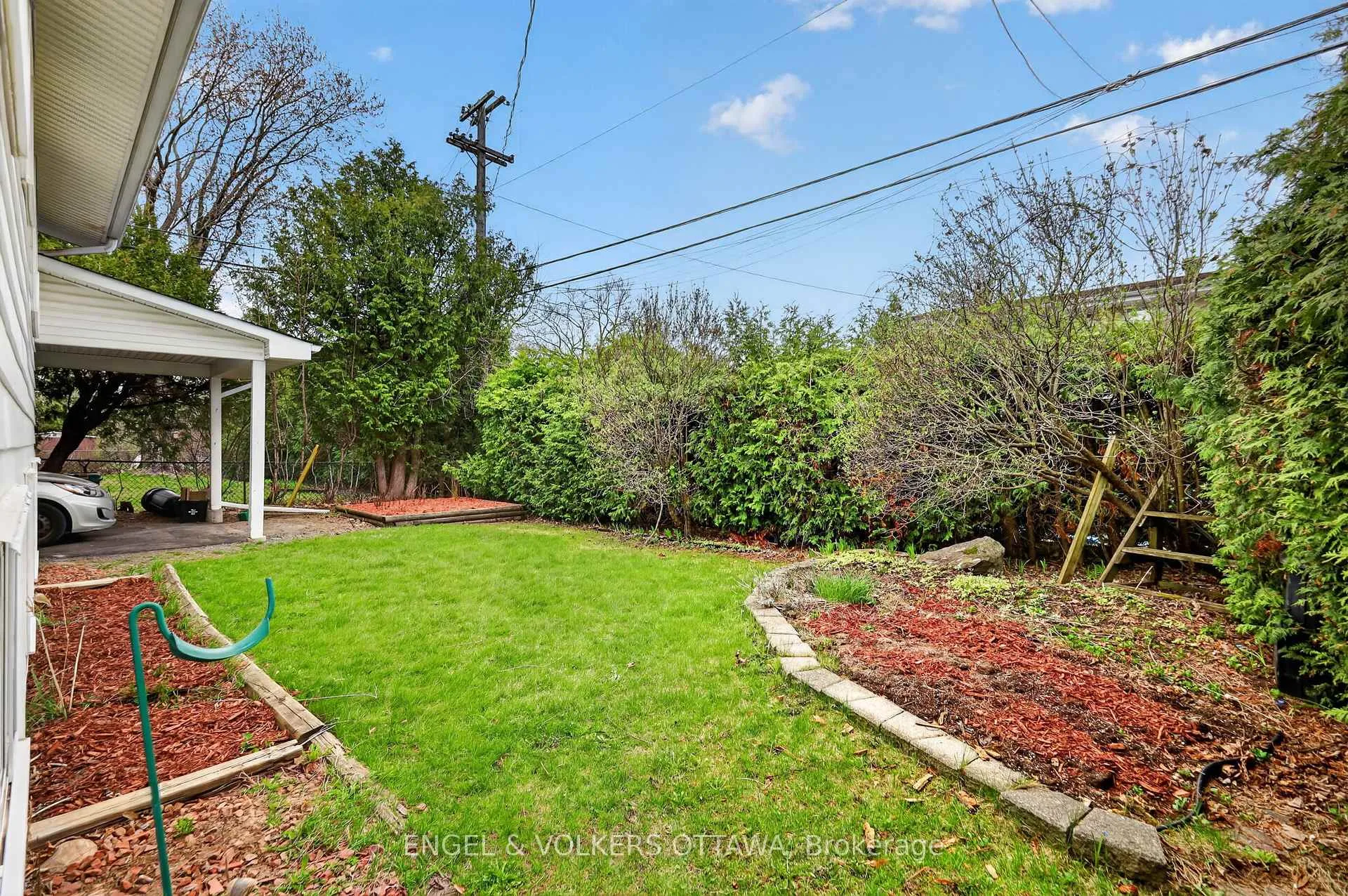 Photo 35 of 1795 Devlin Crescent, Ottawa, Playfair Park — HOMEH