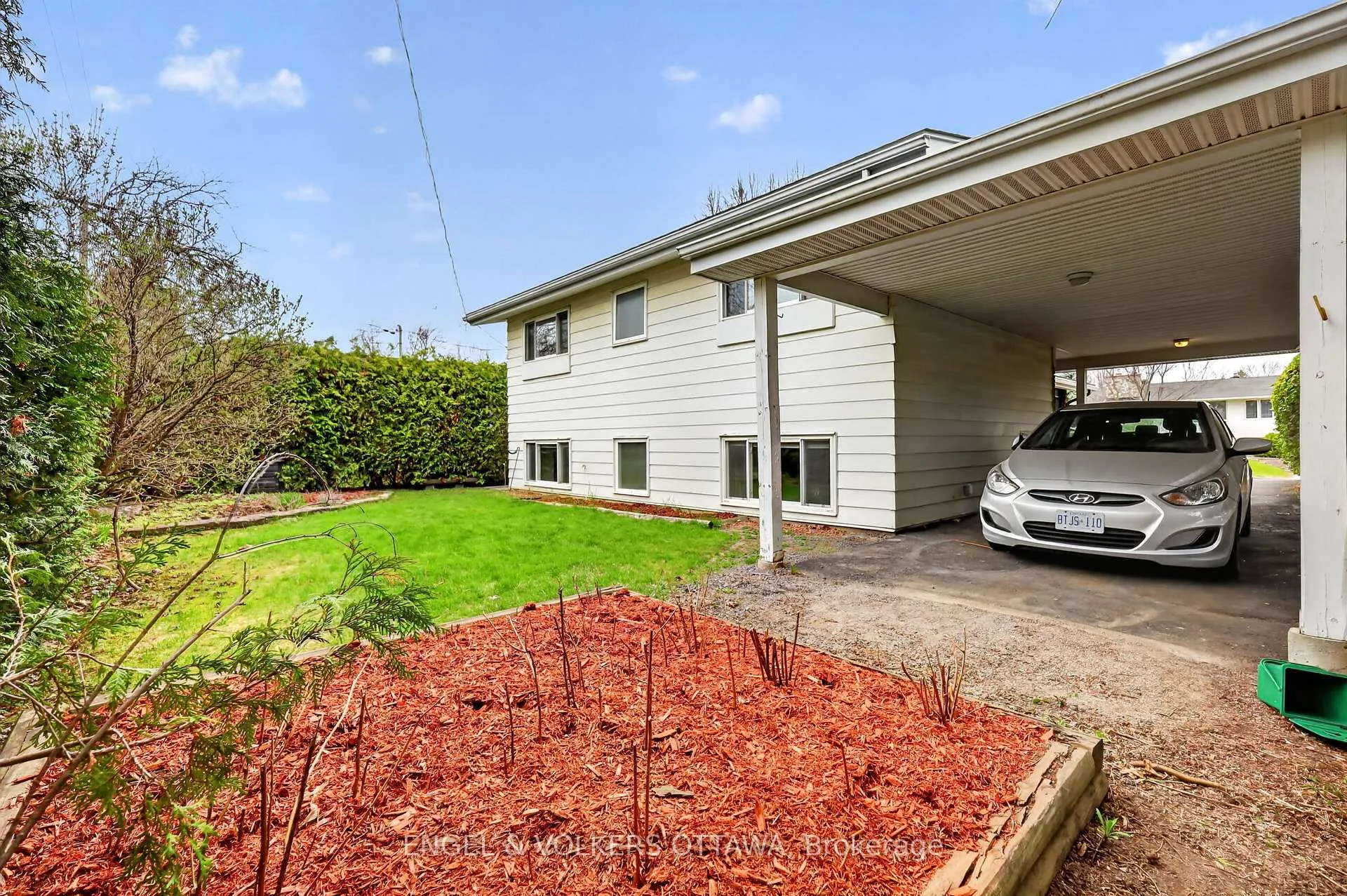 Photo 37 of 1795 Devlin Crescent, Ottawa, Playfair Park — HOMEH
