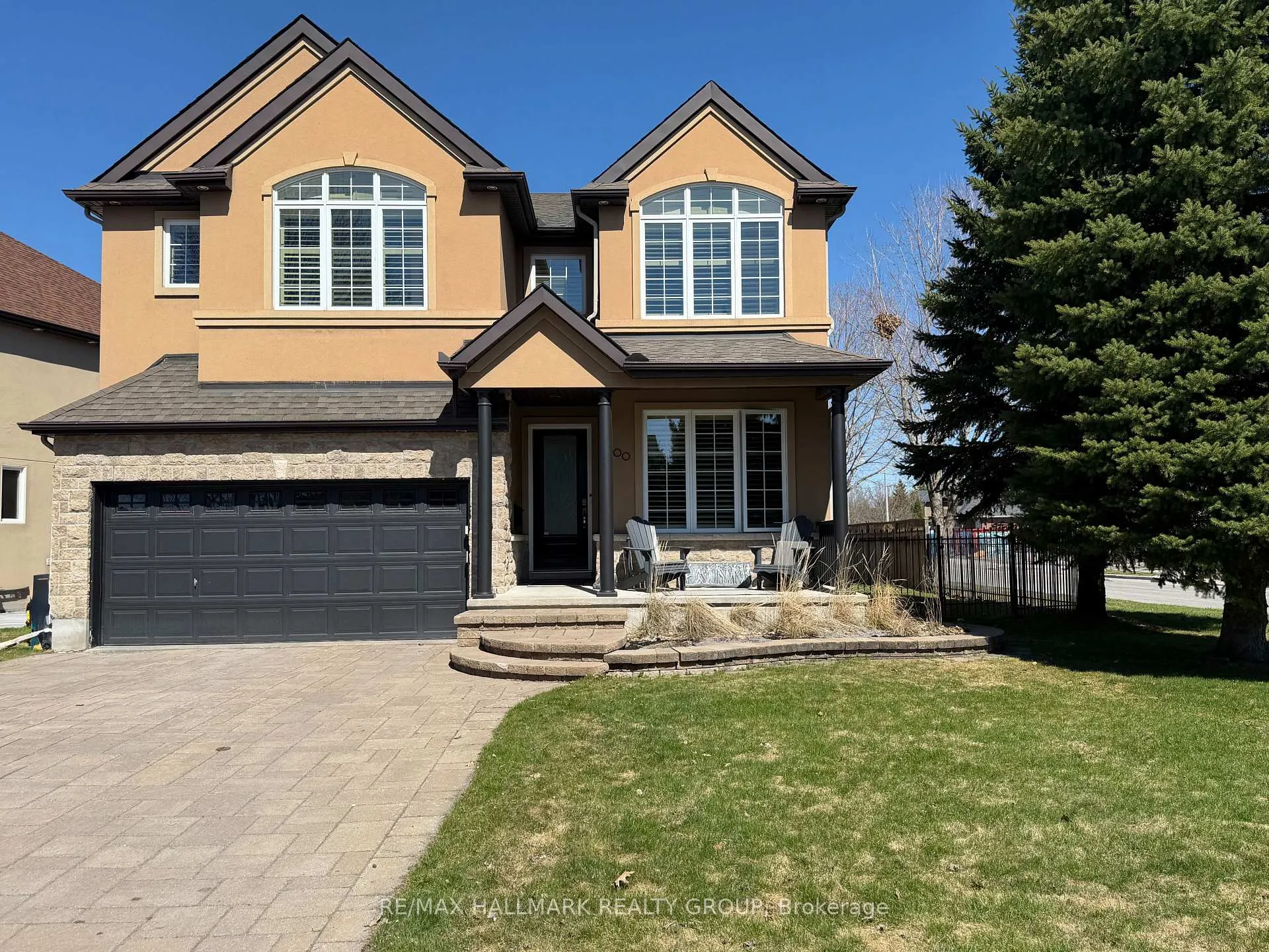 Photo 1 of 300 Amita Crescent, Ottawa, Mooneys Bay — HOMEH