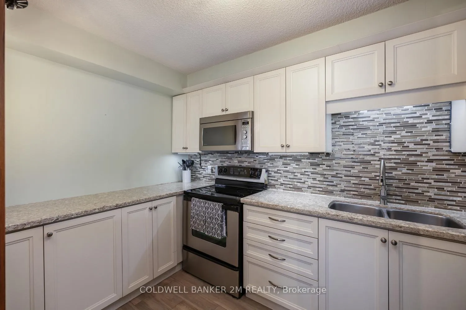 Photo 7 of Unit 1014, 55 William Street E, Oshawa, O'Neill — HOMEH
