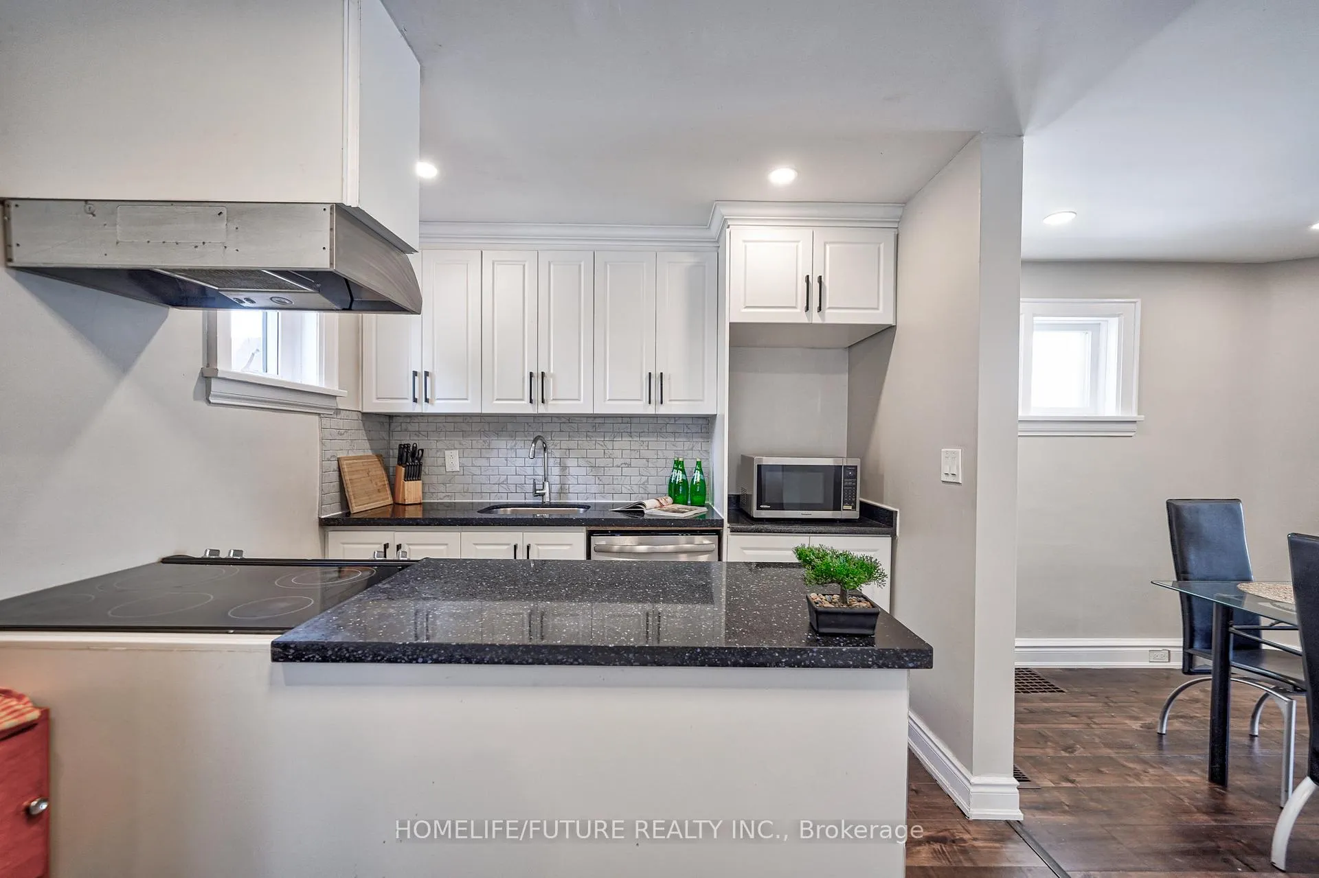 Photo 7 of 268 Ritson Road S, Oshawa, Central — HOMEH