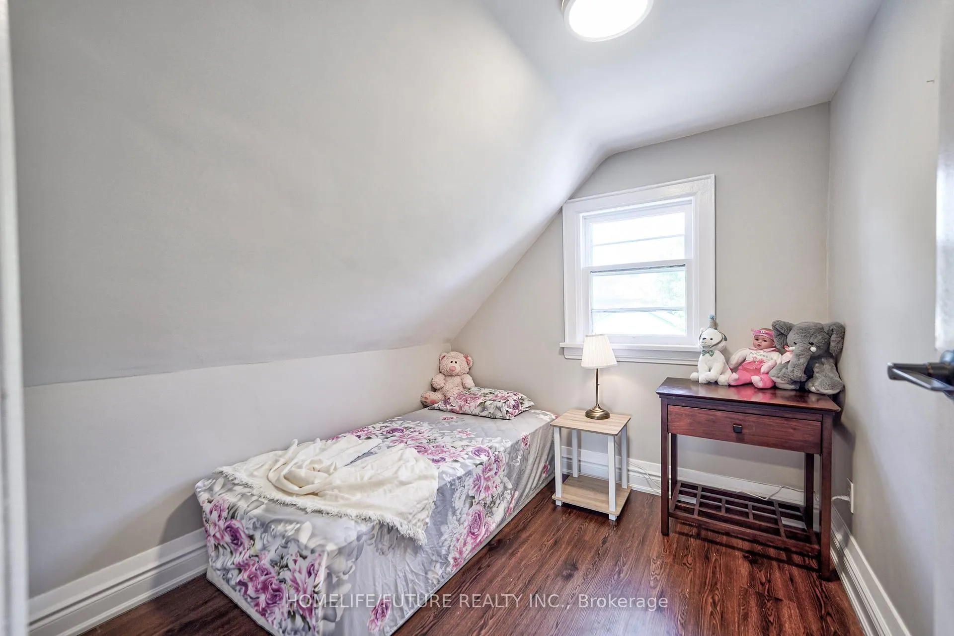 Photo 21 of 268 Ritson Road S, Oshawa, Central — HOMEH