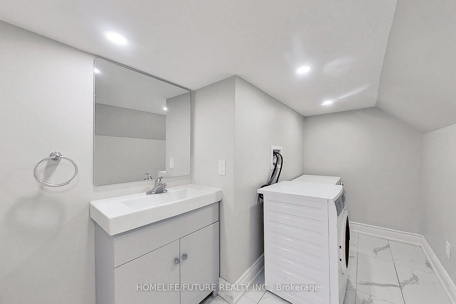 Photo 30 of 268 Ritson Road S, Oshawa, Central — HOMEH