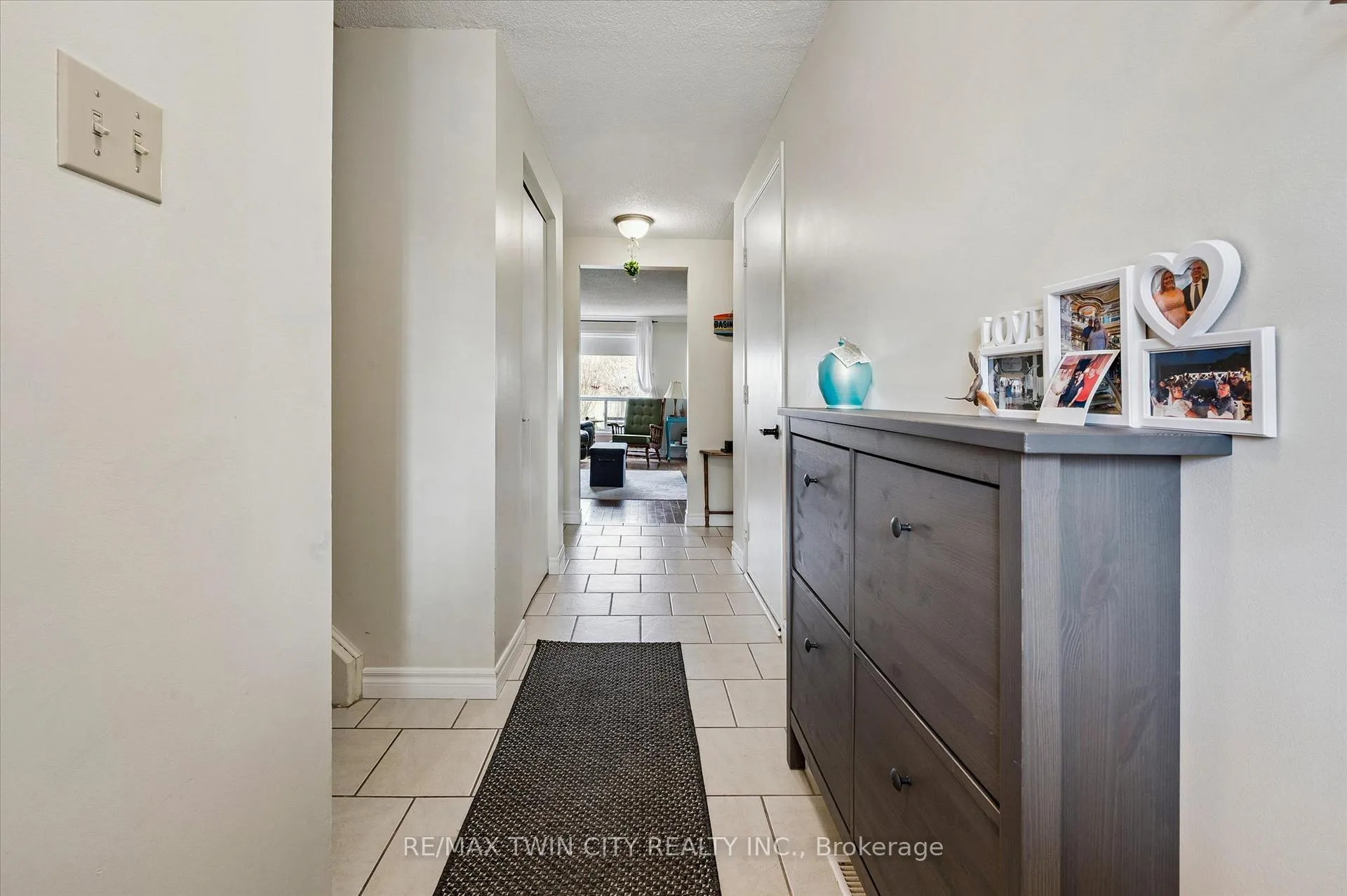 Photo 7 of 37 Edgemere Drive, Cambridge, Christopher-Champlain — HOMEH