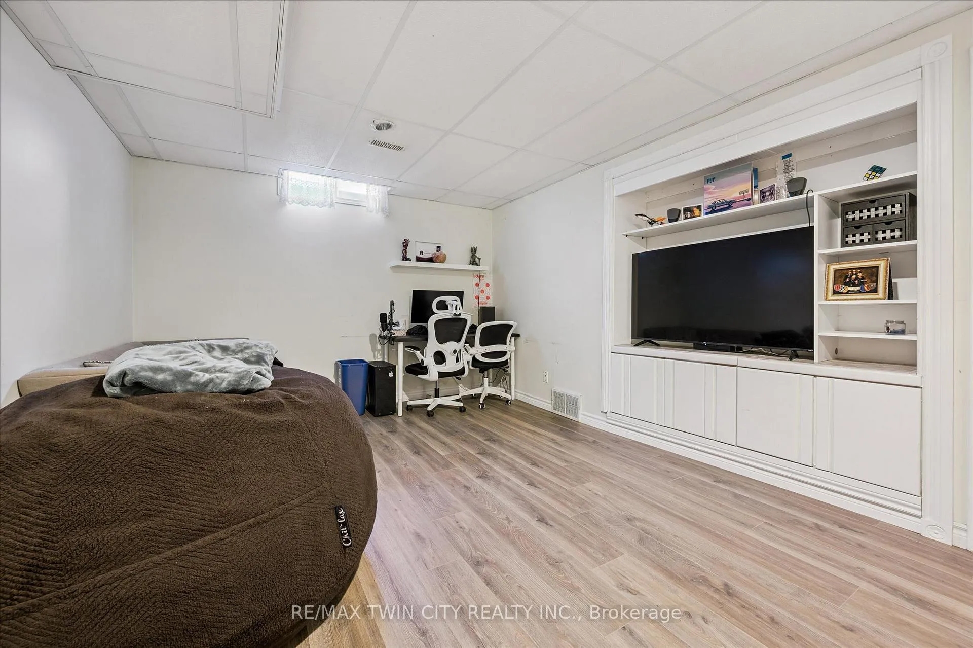 Photo 33 of 37 Edgemere Drive, Cambridge, Christopher-Champlain — HOMEH