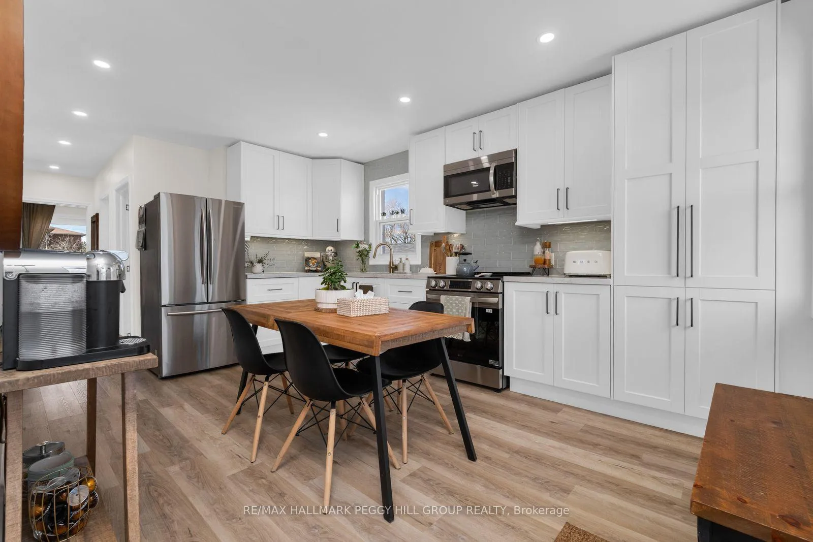 Photo 2 of 22 Agnes Street, Barrie, Wellington — HOMEH