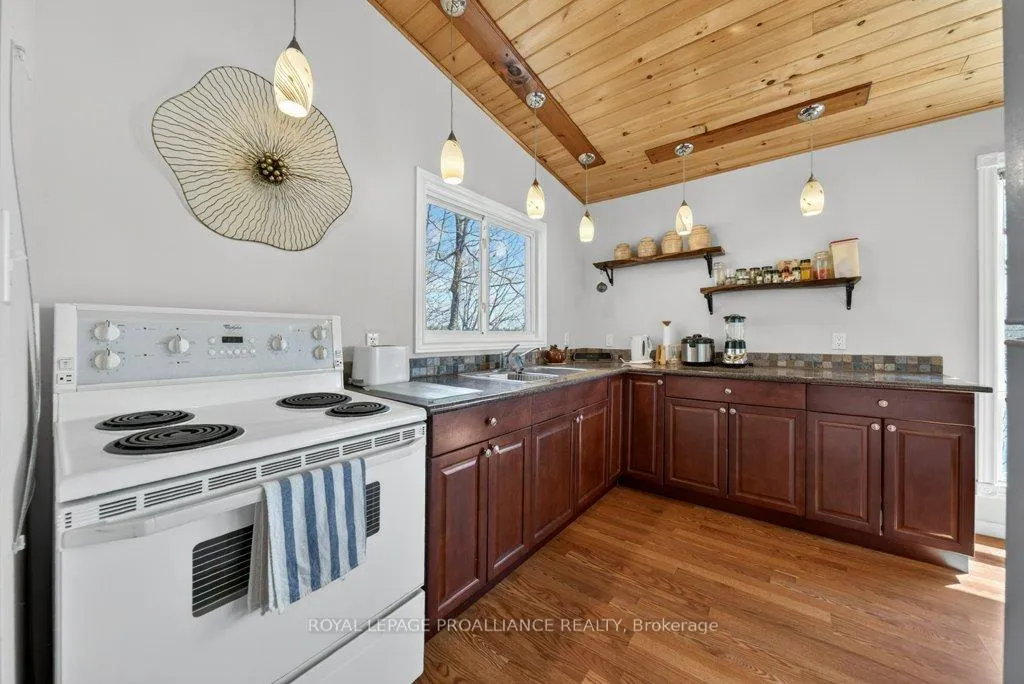 Photo 17 of 1076 Valley Lane, Frontenac, Frontenac Centre — HOMEH