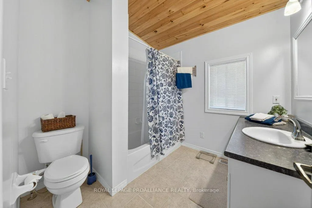 Photo 32 of 1076 Valley Lane, Frontenac, Frontenac Centre — HOMEH