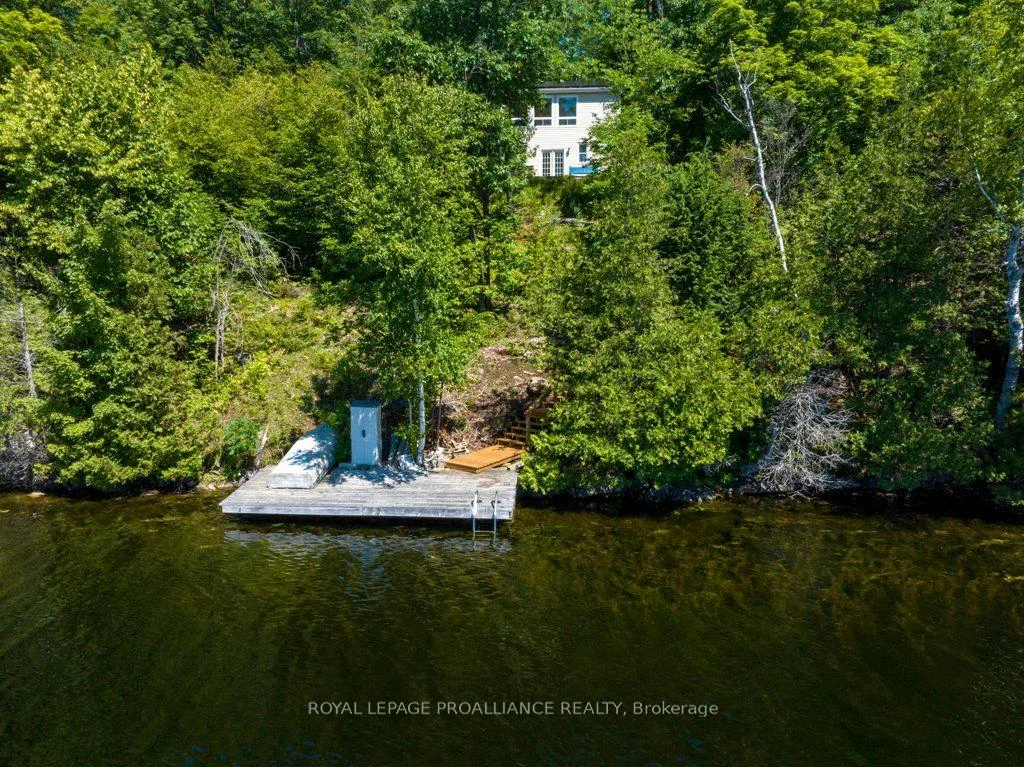 Photo of 1076 Valley Lane