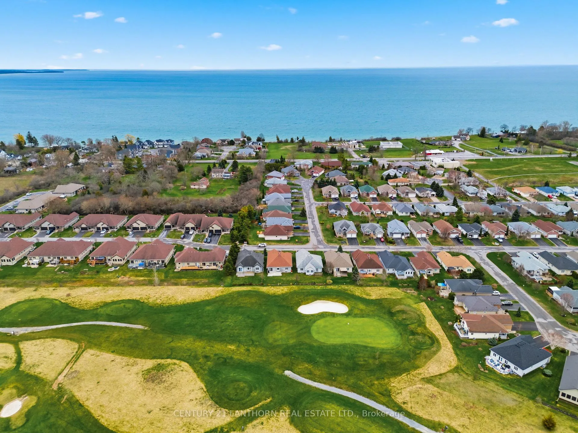Photo 2 of 43 Aletha Drive N, Prince Edward County, Wellington Ward — HOMEH