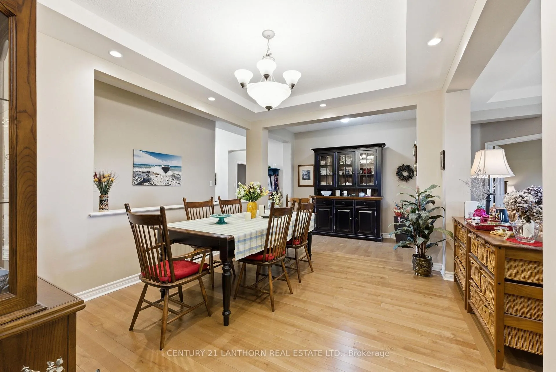 Photo 6 of 43 Aletha Drive N, Prince Edward County, Wellington Ward — HOMEH