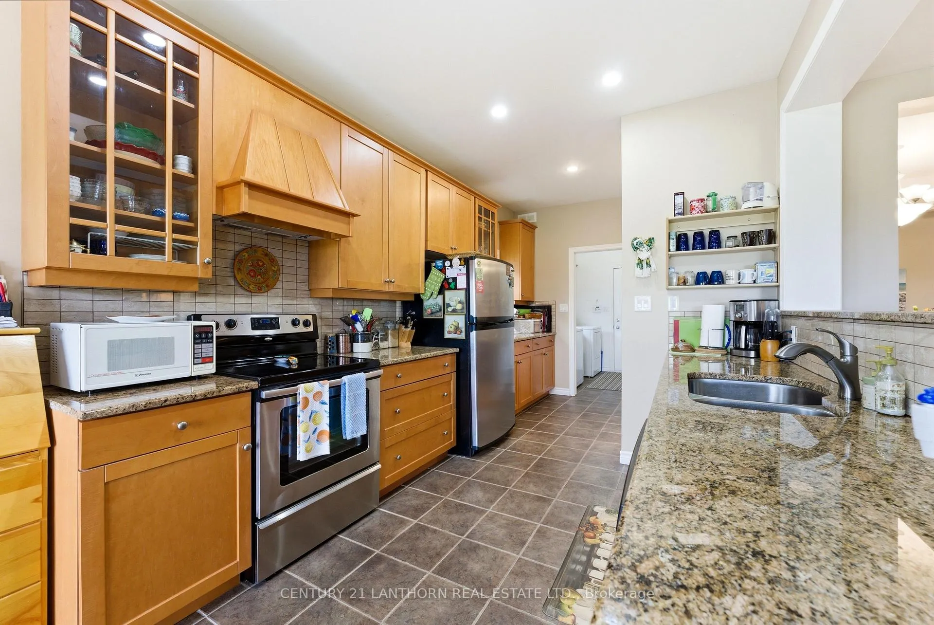 Photo 9 of 43 Aletha Drive N, Prince Edward County, Wellington Ward — HOMEH