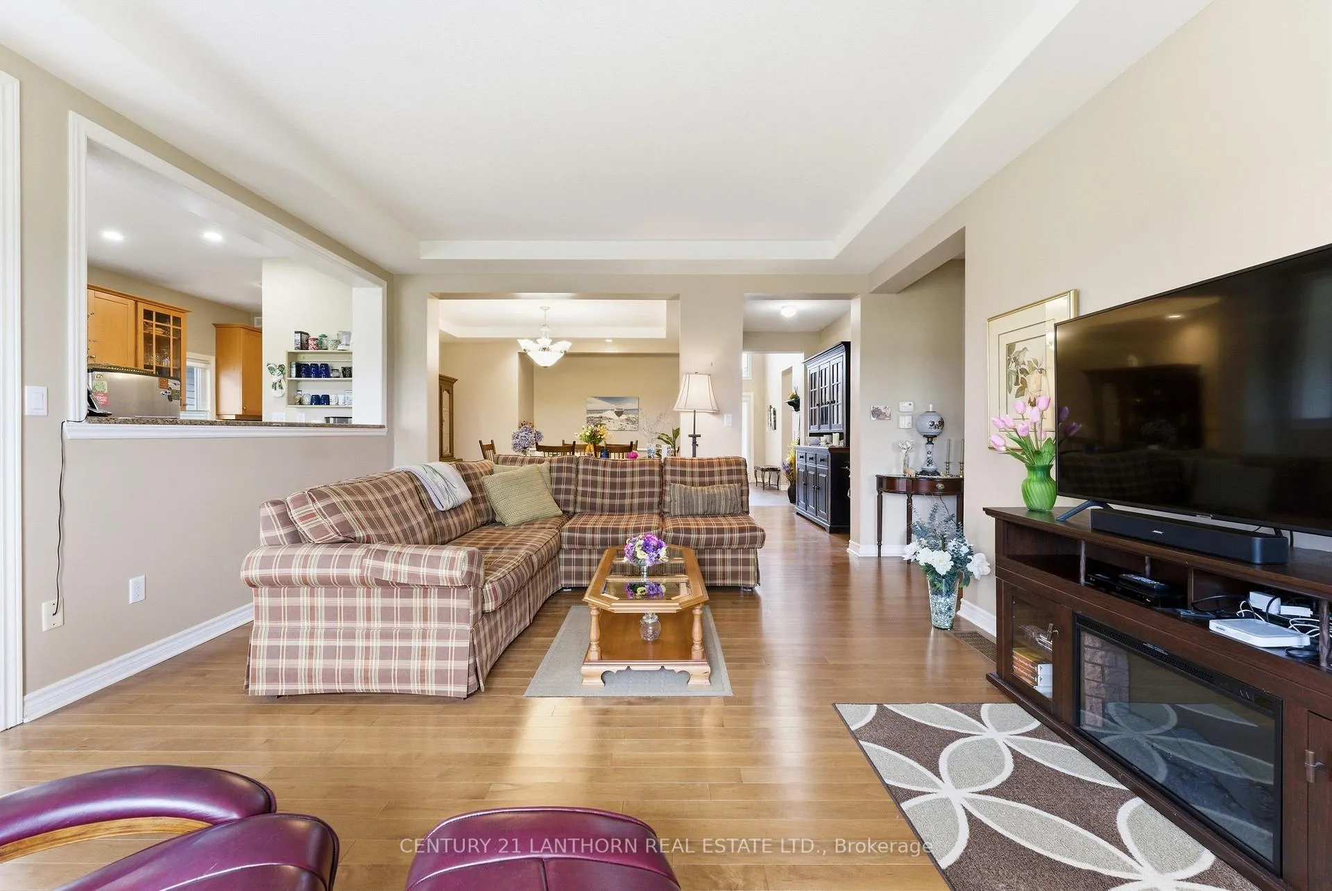 Photo 15 of 43 Aletha Drive N, Prince Edward County, Wellington Ward — HOMEH