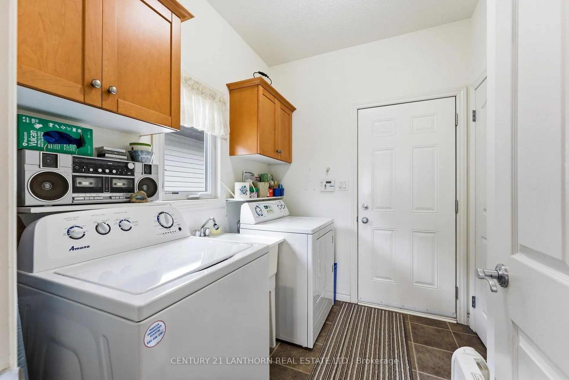 Photo 25 of 43 Aletha Drive N, Prince Edward County, Wellington Ward — HOMEH