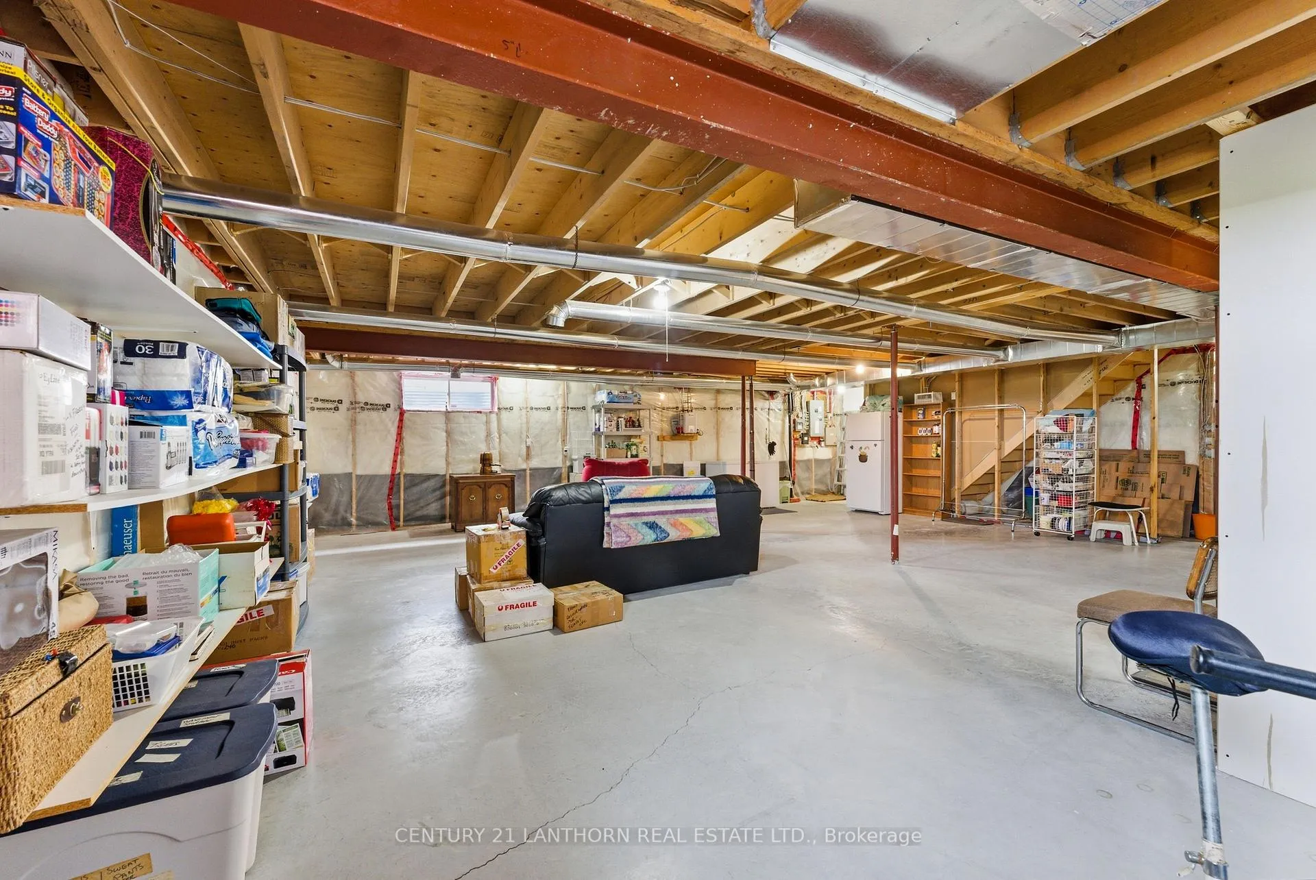 Photo 29 of 43 Aletha Drive N, Prince Edward County, Wellington Ward — HOMEH