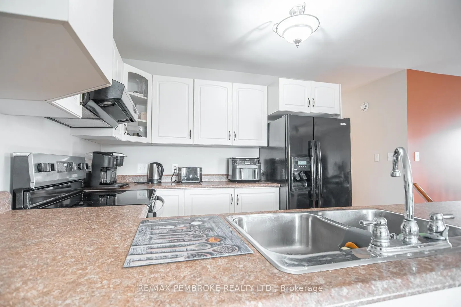 Photo 6 of 317 Matheson Drive, Pembroke — HOMEH