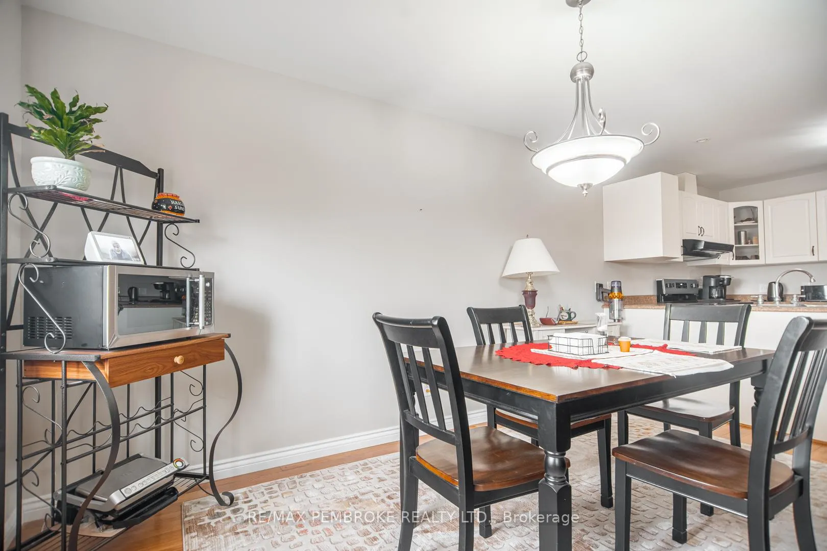 Photo 10 of 317 Matheson Drive, Pembroke — HOMEH