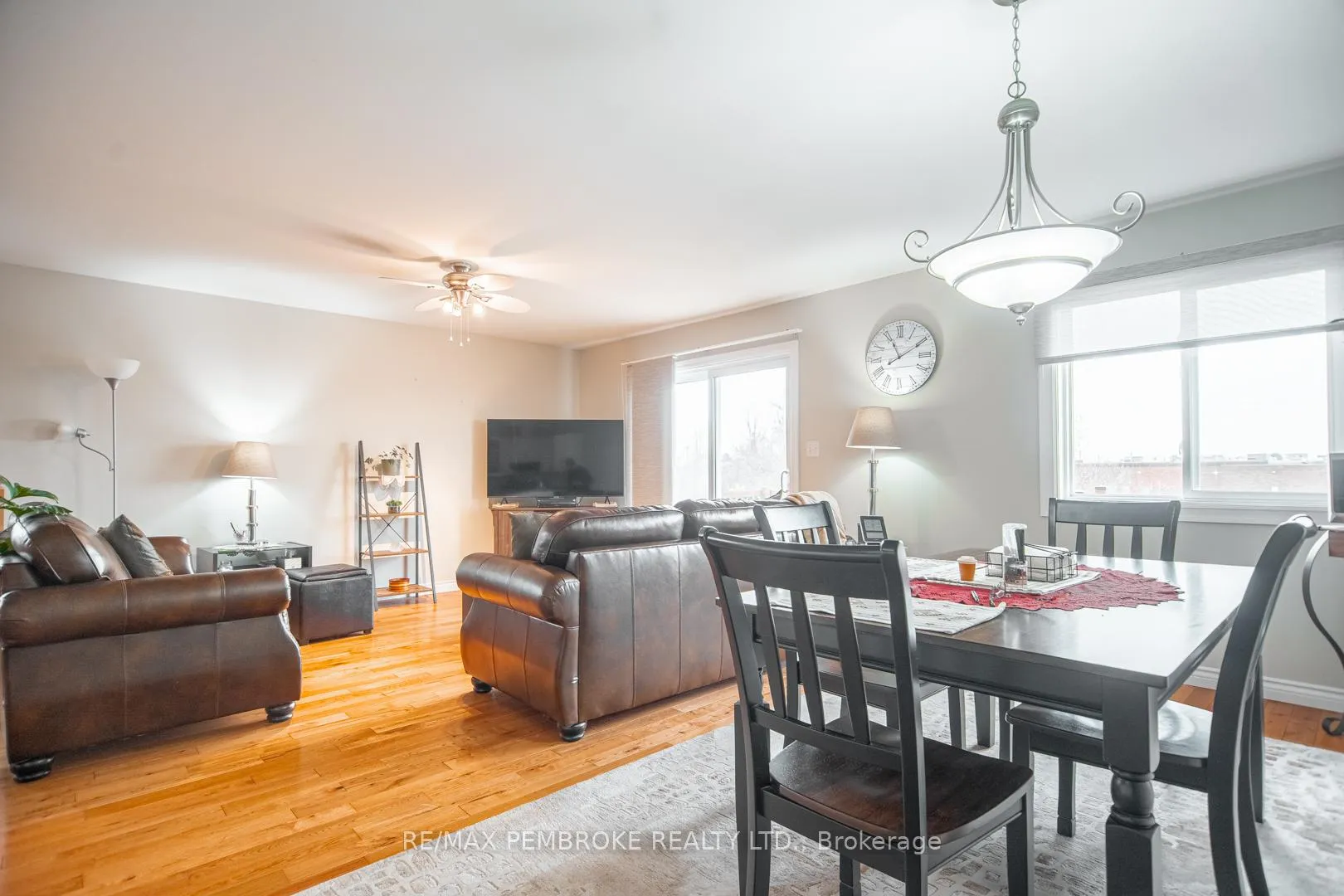 Photo 12 of 317 Matheson Drive, Pembroke — HOMEH