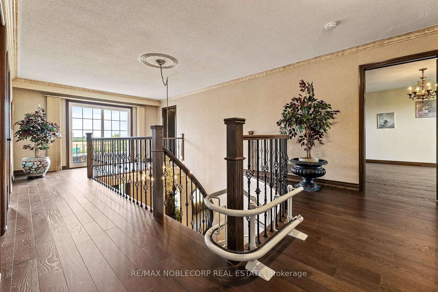 Photo 15 of 10201 Clarkway Drive, Brampton, Highway 427 — HOMEH