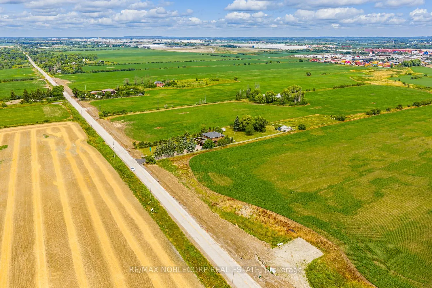 Photo 40 of 10201 Clarkway Drive, Brampton, Highway 427 — HOMEH