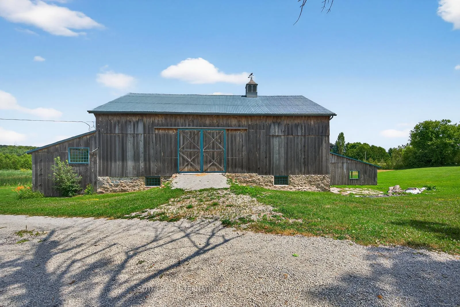 Photo 34 of 348299 15th Sideroad S, Mono, Rural Mono — HOMEH