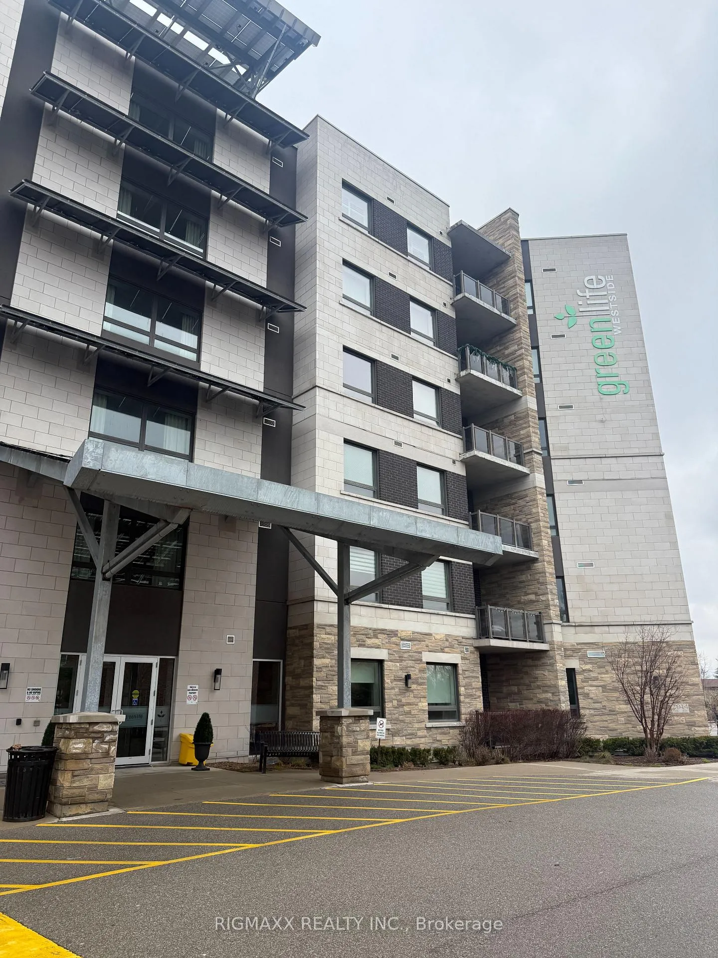 Photo 2 of Unit 222, 33 Whitmer Street, Milton, Scott — HOMEH