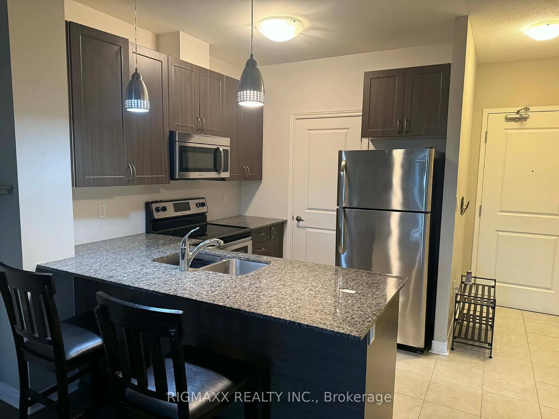 Photo 5 of Unit 222, 33 Whitmer Street, Milton, Scott — HOMEH