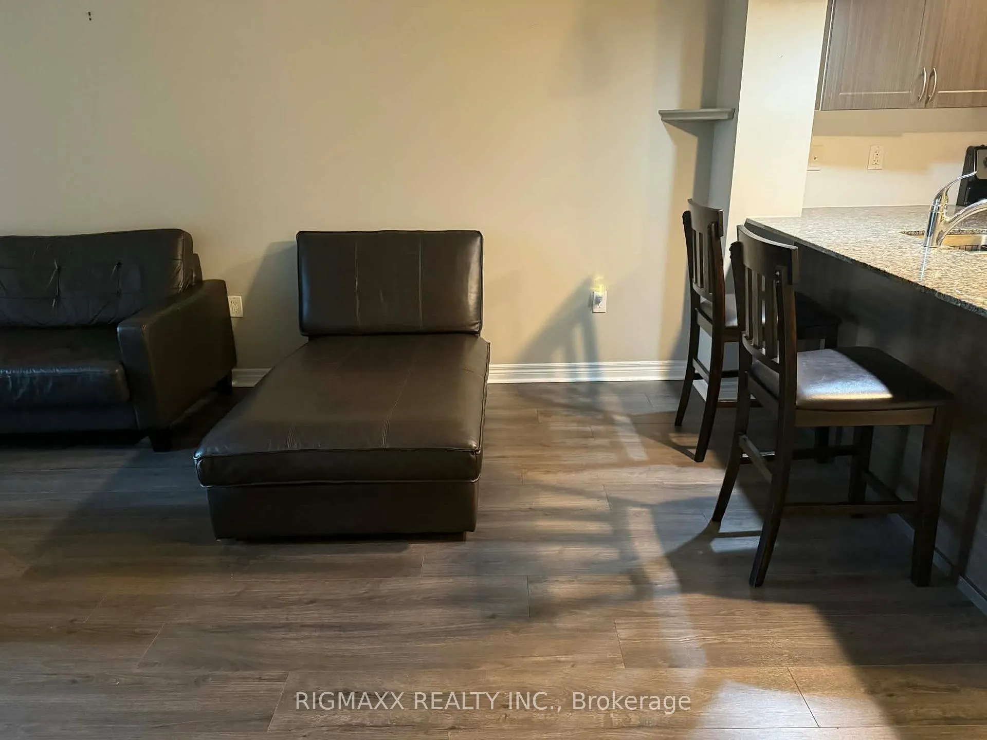 Photo 8 of Unit 222, 33 Whitmer Street, Milton, Scott — HOMEH