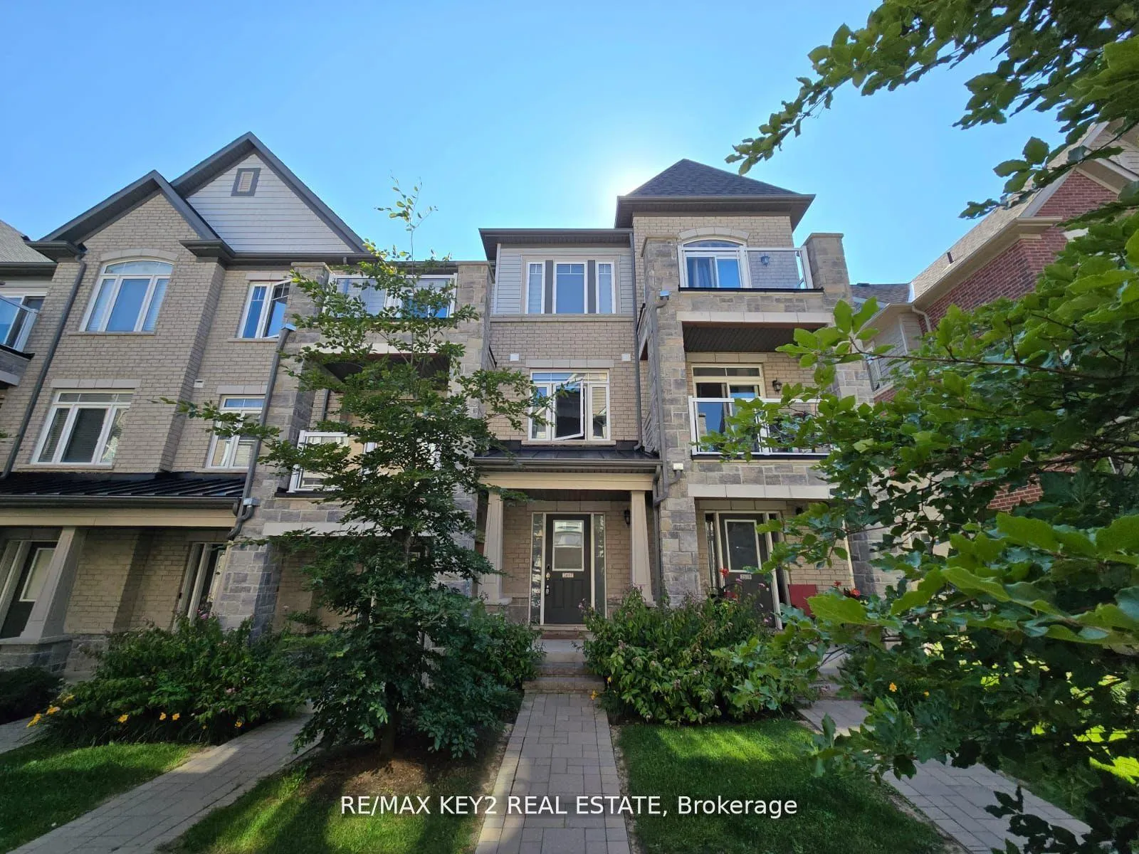 Photo 1 of 2617 Garrison Crossing, Pickering, Duffin Heights — HOMEH