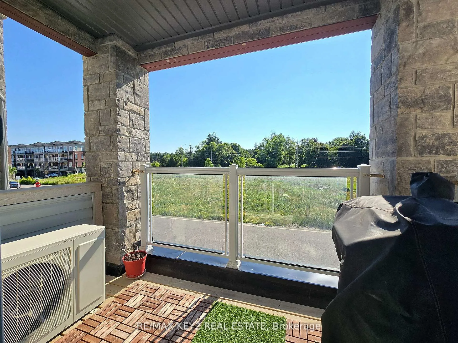 Photo 17 of 2617 Garrison Crossing, Pickering, Duffin Heights — HOMEH