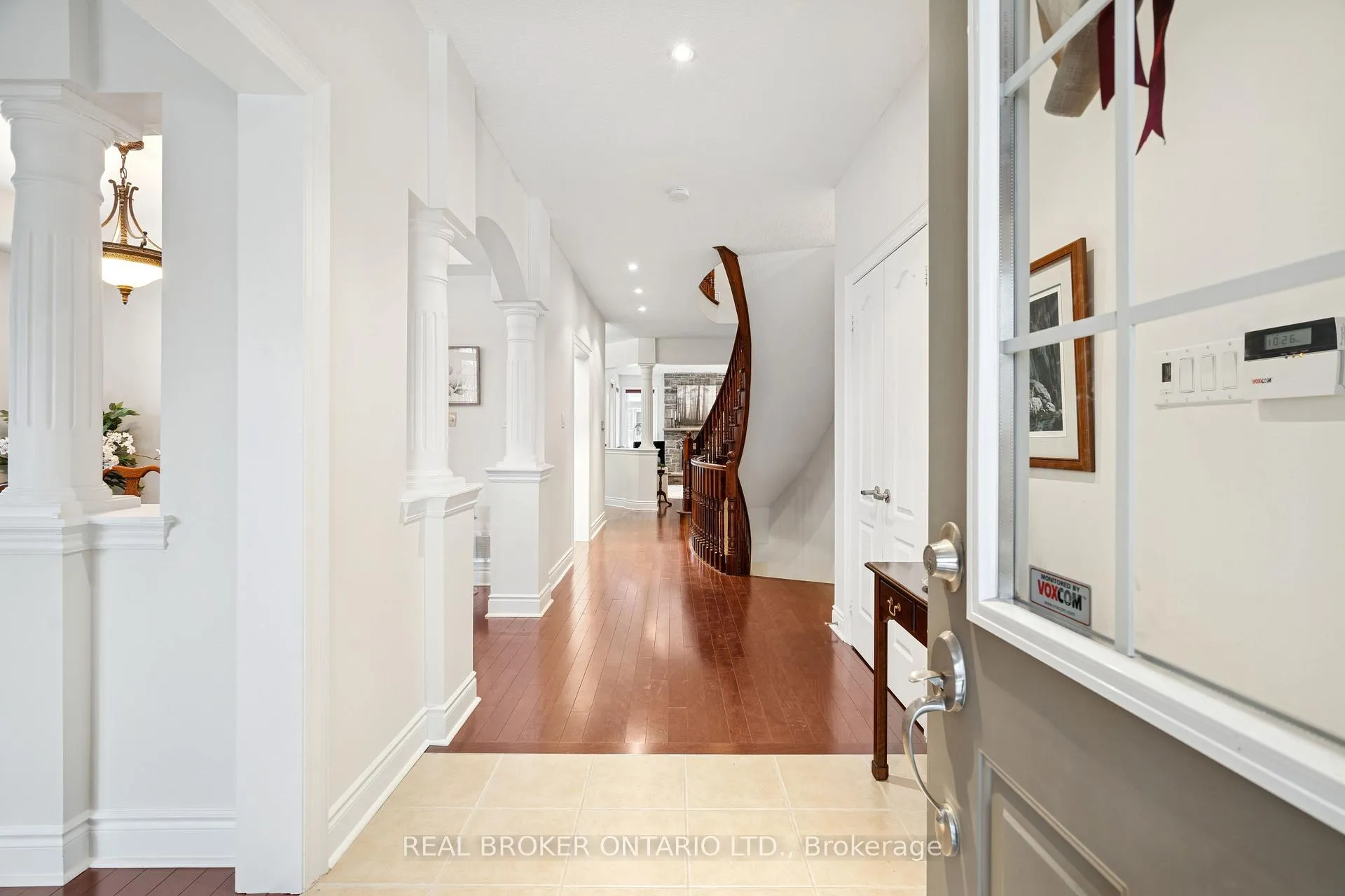 Photo 6 of 1583 Hallstone Road, Brampton, Bram West — HOMEH